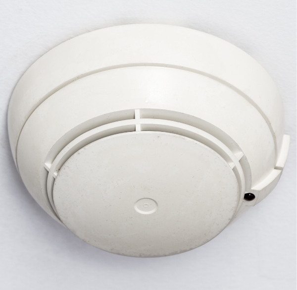 Untitled design – 2024-11-27T231912.696 smoke alarm installation 001