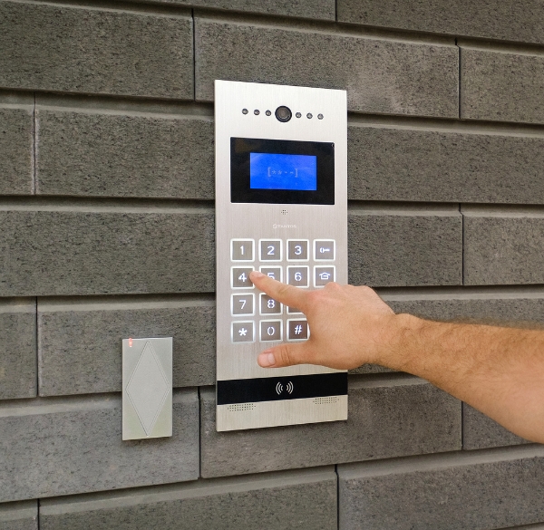 home-automation-intercom-gate-access-install-2